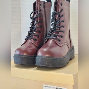 YOKI Oxblood Chunky Vegan Leather Combat Boots 9 maroon lace up platform